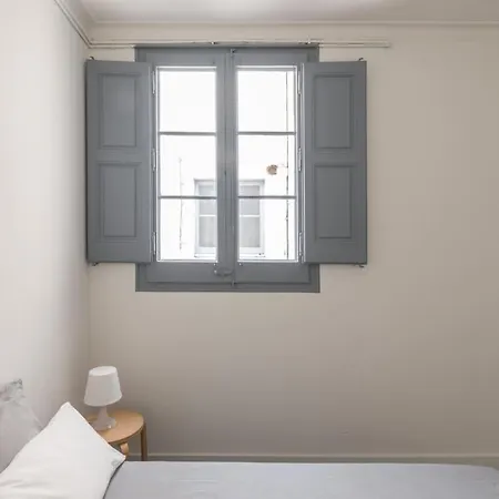 Apartment - Eixample 4a *